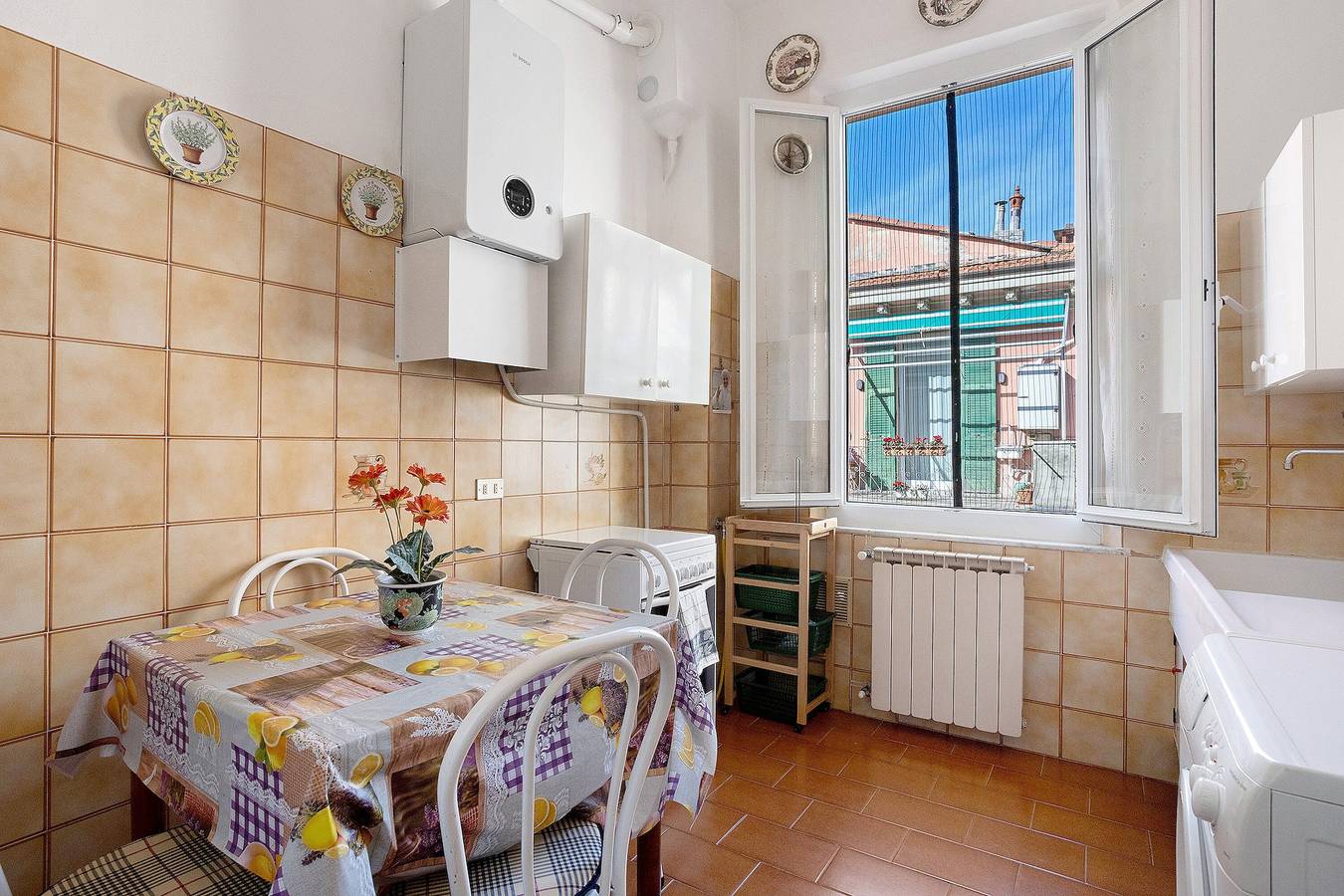 Appartement entier, Appartement 'Seba House' avec terrasse privée, Wi-Fi et climatisation in La Spezia (Ville), La Spezia