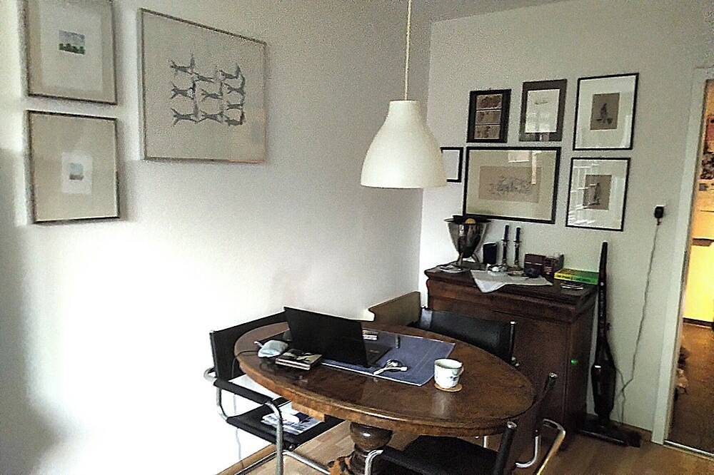 Appartamento intero, Spacious, stylishly furnished 3-room apartment near the Rhine in Basilea, Aargau-Basel