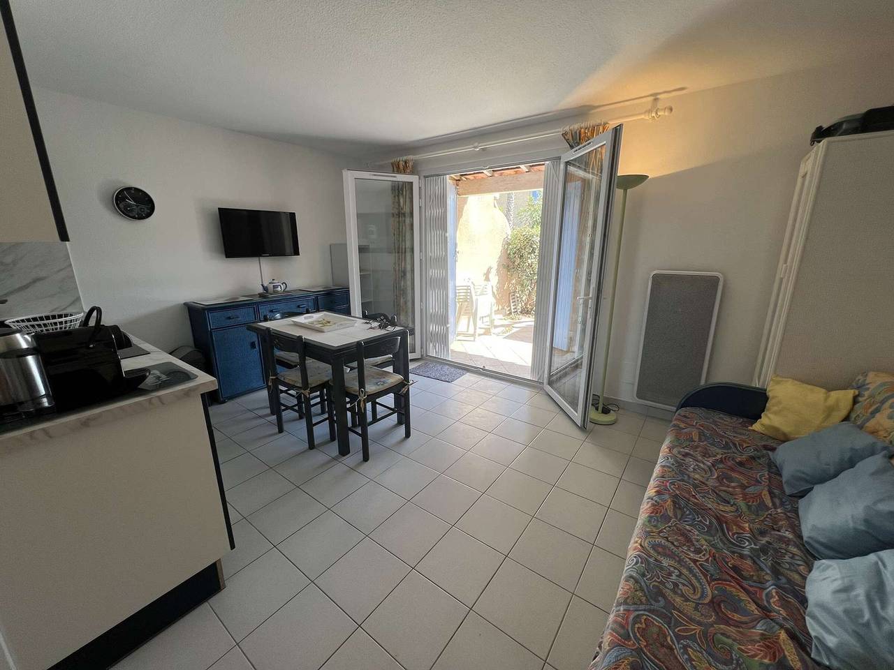 Entire apartment, Cozy pavilion near beach for 6 people with garage in Valras-Plage in Valras-Plage, Mediterranean Coast (France)