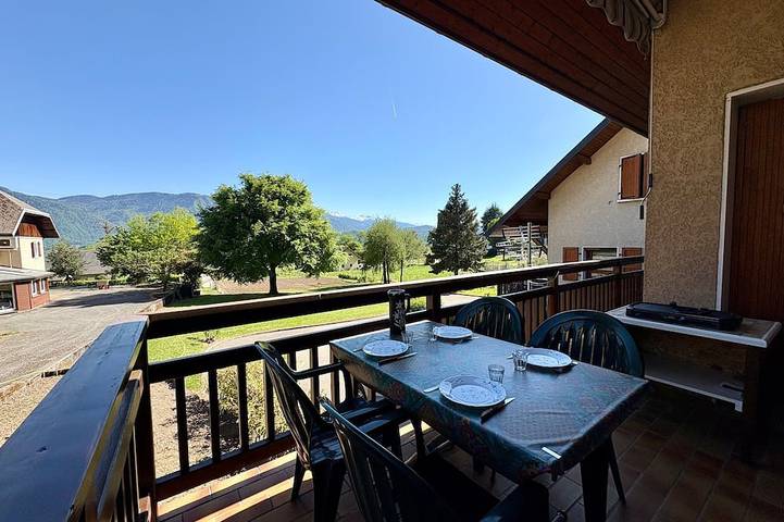 Location de vacances pour 4 personnes, avec jardin à Saint-Pierre-d'Albigny
