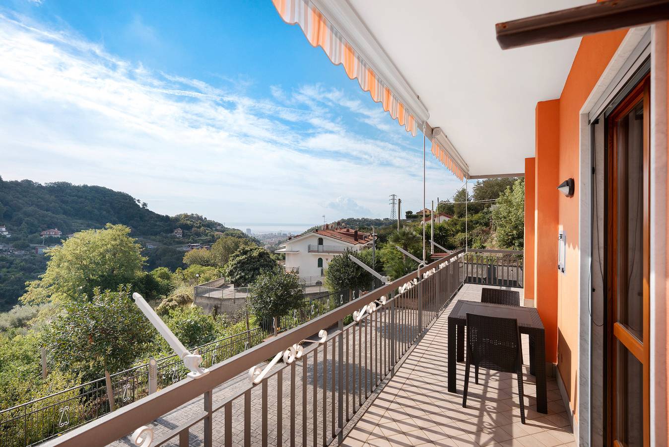 Apartment 'Il Limoneto Di Giovi' with Sea View, Wi-Fi and Air Conditioning in Salerno, Tyrrhenian Coast Campania