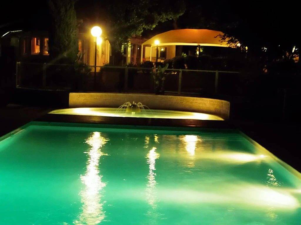 Zecamping 3 étoiles piscine animaux acceptés locatif Bbq clim 30m2 in Saint-Jean-du-Gard, Cevenas