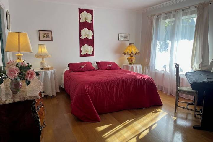 Location de vacances pour 7 personnes, avec terrasse et jardin, animaux acceptés dans Office de Tourisme de Combrit Sainte Marine - 2