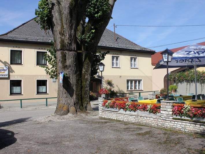 Hotel für 3 Personen, mit Balkon