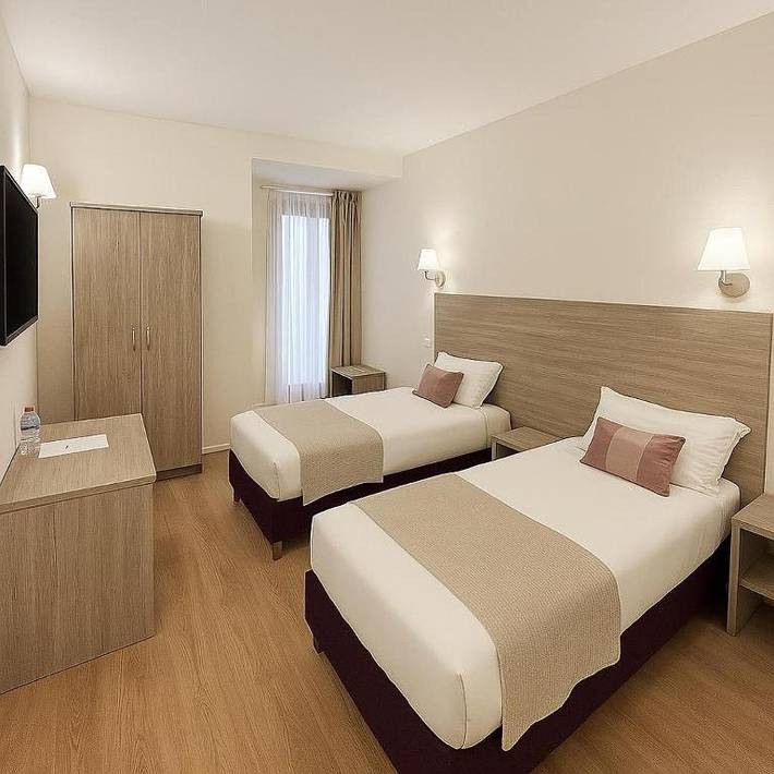 Hôtel pour 2 personnes, avec jardin, animaux acceptés à Thoiry - 4