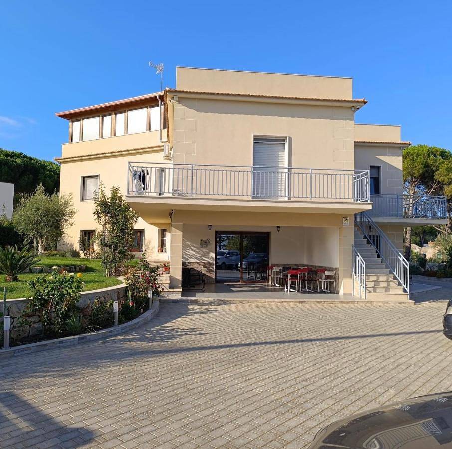 Cristian Rooms in Chiusa Cavalli, Avola