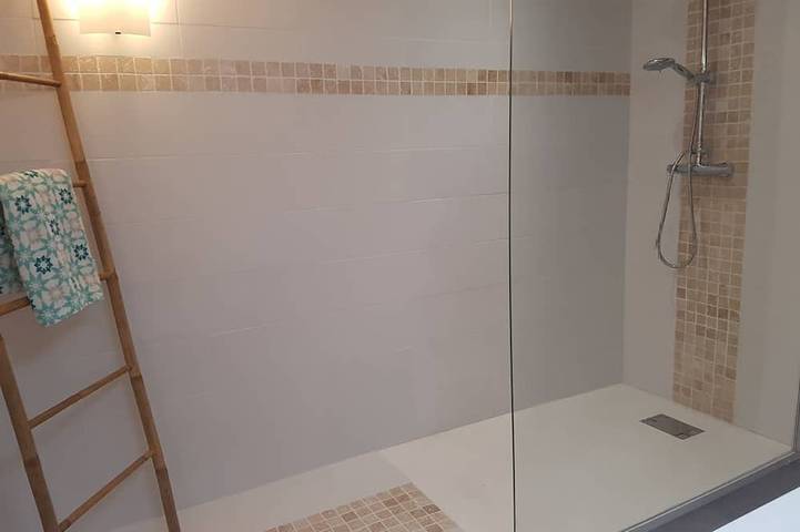 Maison de vacances pour 9 personnes, avec balcon et jardin, animaux acceptés à Malaucène