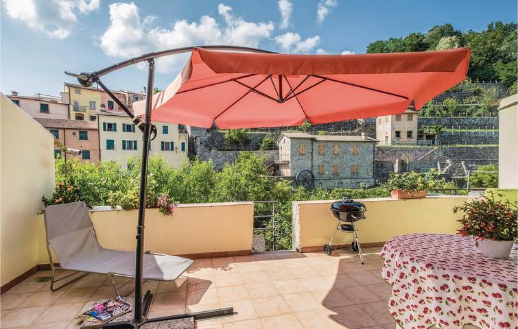 Appartamento intero, Appartamento con terrazza vicino a Varese Ligure - 90mq in Varese Ligure, Provincia di La Spezia