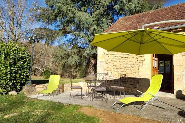 Location de vacances pour 4 personnes, avec Terrasse ainsi que Jardin et Piscine à Saint-Vincent-le-Paluel