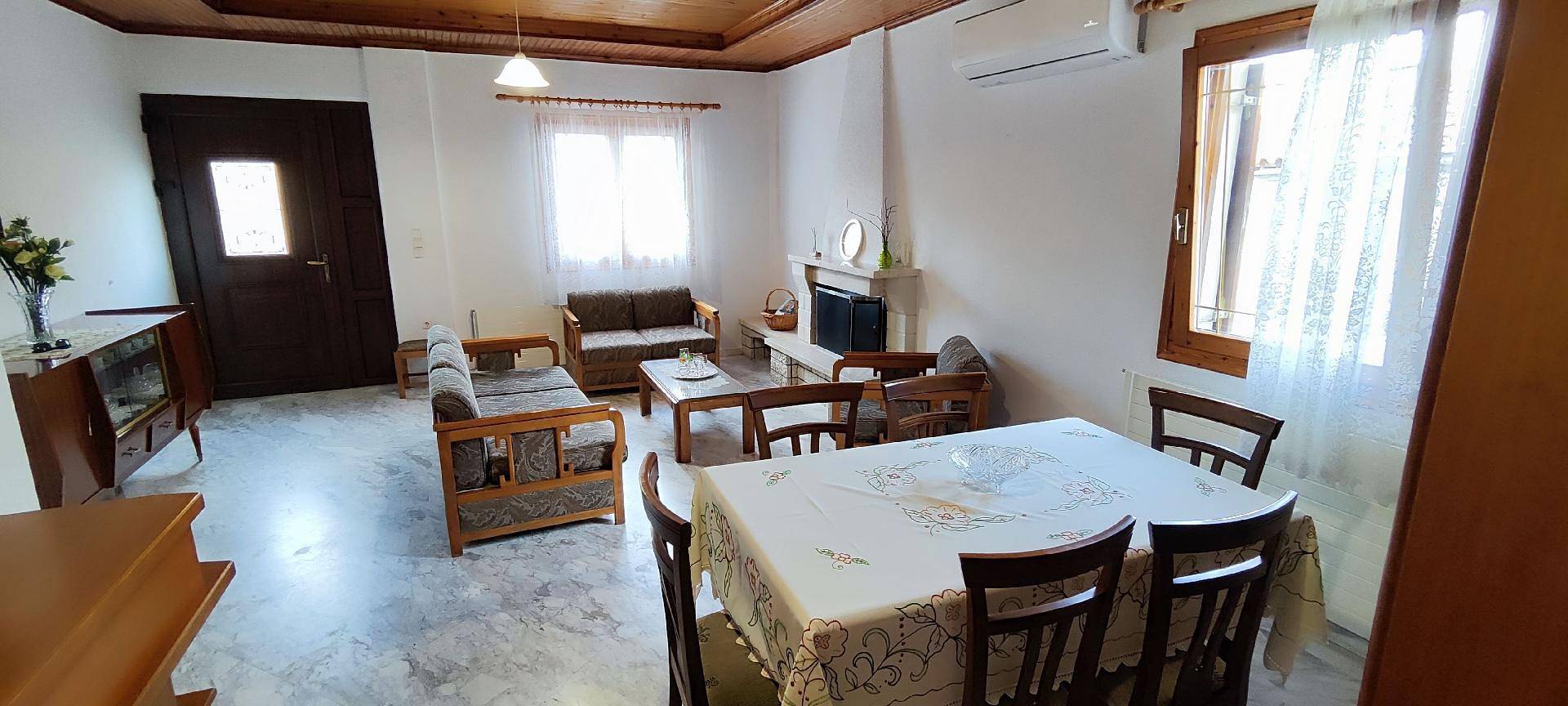Entire holiday apartment, Theofania's Marble House Meteora in Kastraki, Trikala region