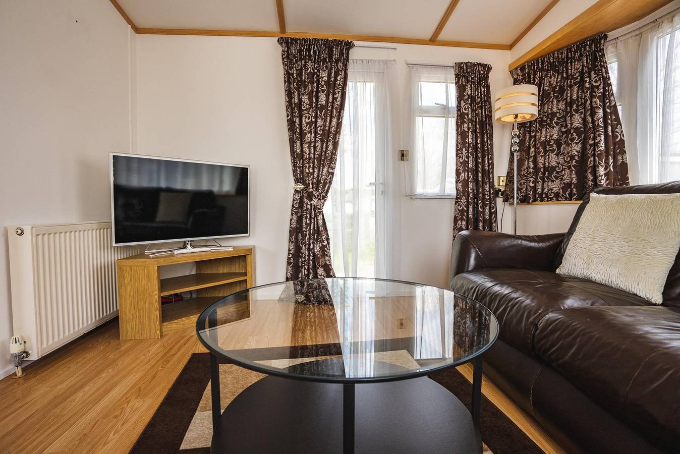 Lochlands 2br family caravan - pets-play park in Angus