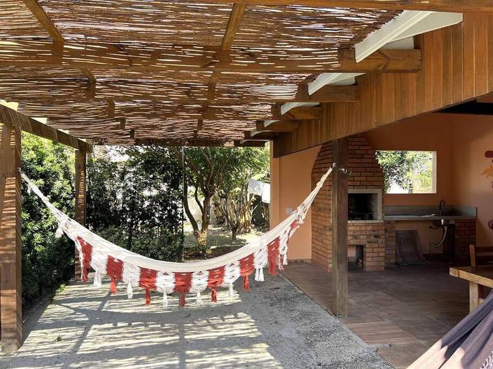 Casas e apartamentos de temporada para 10 pessoas, com vista e jardim e ainda vista para o lago, com animais de estimação em Imbituba