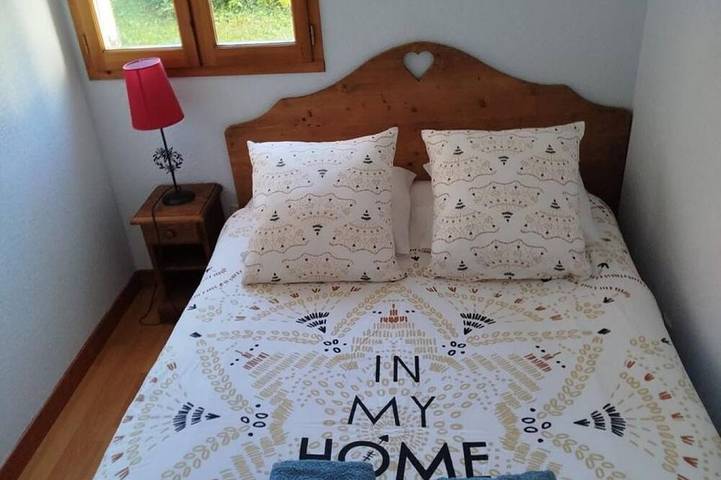 Gîte pour 4 personnes, avec piscine et jacuzzi à Giez - 3