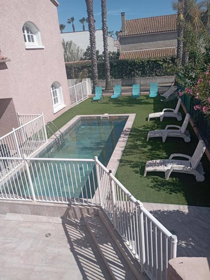 Villa pour 12 personnes, avec jardin et piscine ainsi que terrasse et vue, animaux acceptés à Valras-Plage - 2
