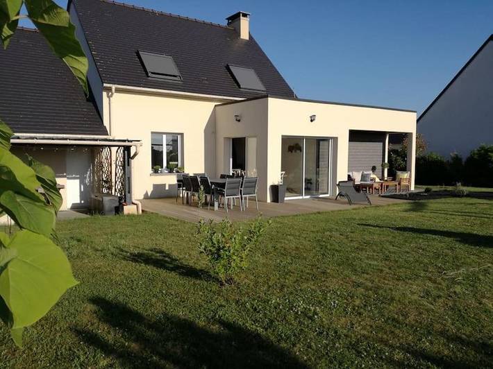 Location de vacances pour 8 personnes, avec vue et jardin à Frénouville - 3