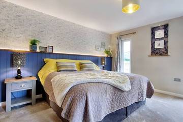 Log Cabin for 4 People in Pooley Bridge, Cumbria, Photo 1