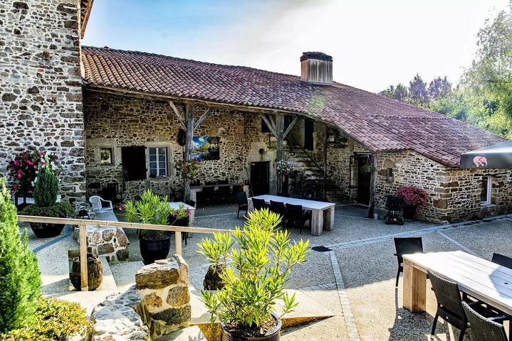 Camping pour 4 personnes, avec terrasse et sauna, animaux acceptés dans Fontenay-le-Comte - 4