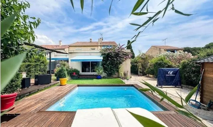 Ferienwohnung für 7 Personen, mit Terrasse und Pool - 1