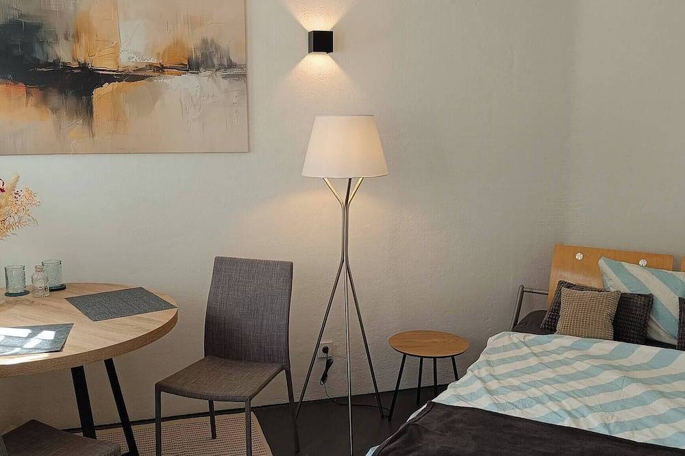 Ganze Wohnung, Gemütliches Zimmer in Nagold mit eigenem Bad in Nagold, Nordschwarzwald