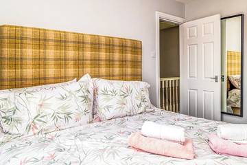 Cottage for 5 People in Barrow-in-Furness, Cumbria, Photo 3