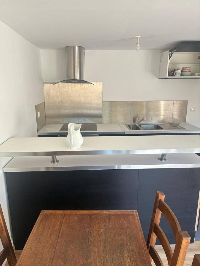 Apartamento de vacaciones para 2 personas, con jardín y jacuzzi - 1