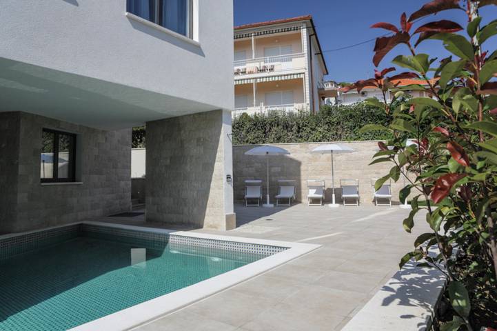 Villa pour 14 personnes, avec vue sur l’océan à Trogir - 4