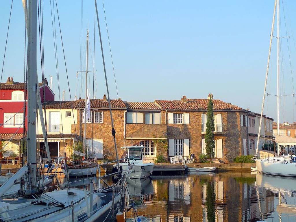 La maison bleu Confortable residencia de vacaciones in Port Grimaud, Grimaud