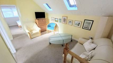 Glamping for 3 People in Goodwick, Pembrokeshire, Photo 3