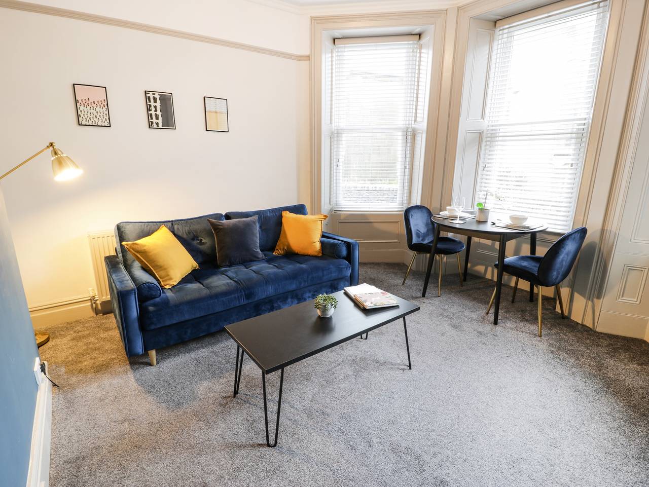 Entire apartment, Sapphire Suite in Barmouth, Snowdonia