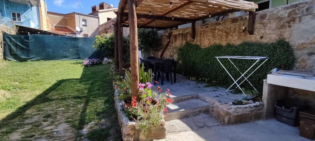 Location de vacances pour 5 personnes, avec jardin à Carbonia - 3