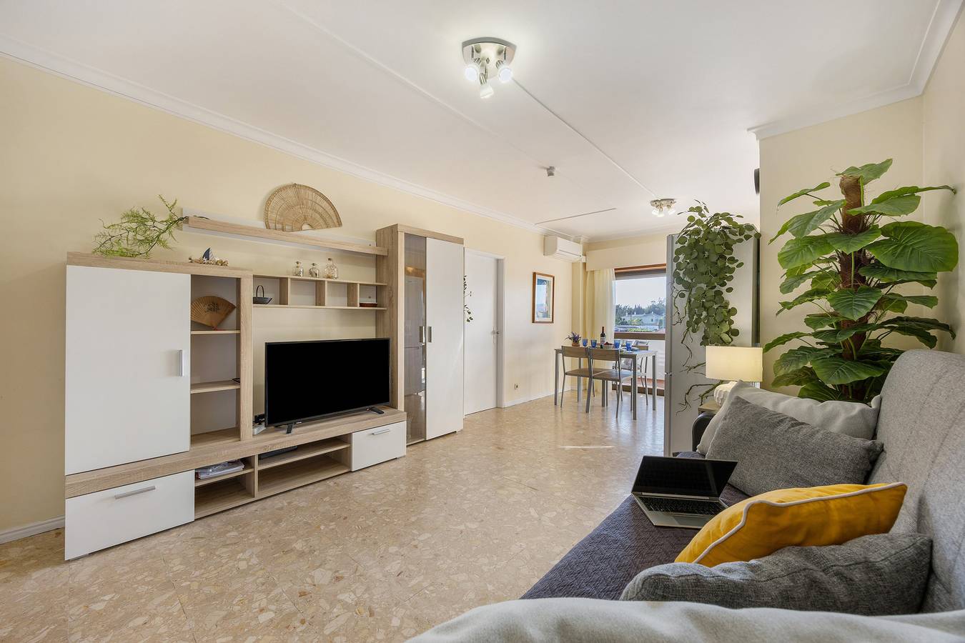Apartamento inteiro, Beca's Casa com vista para a montanha, perto da praia in Portimão, Distrito de Faro