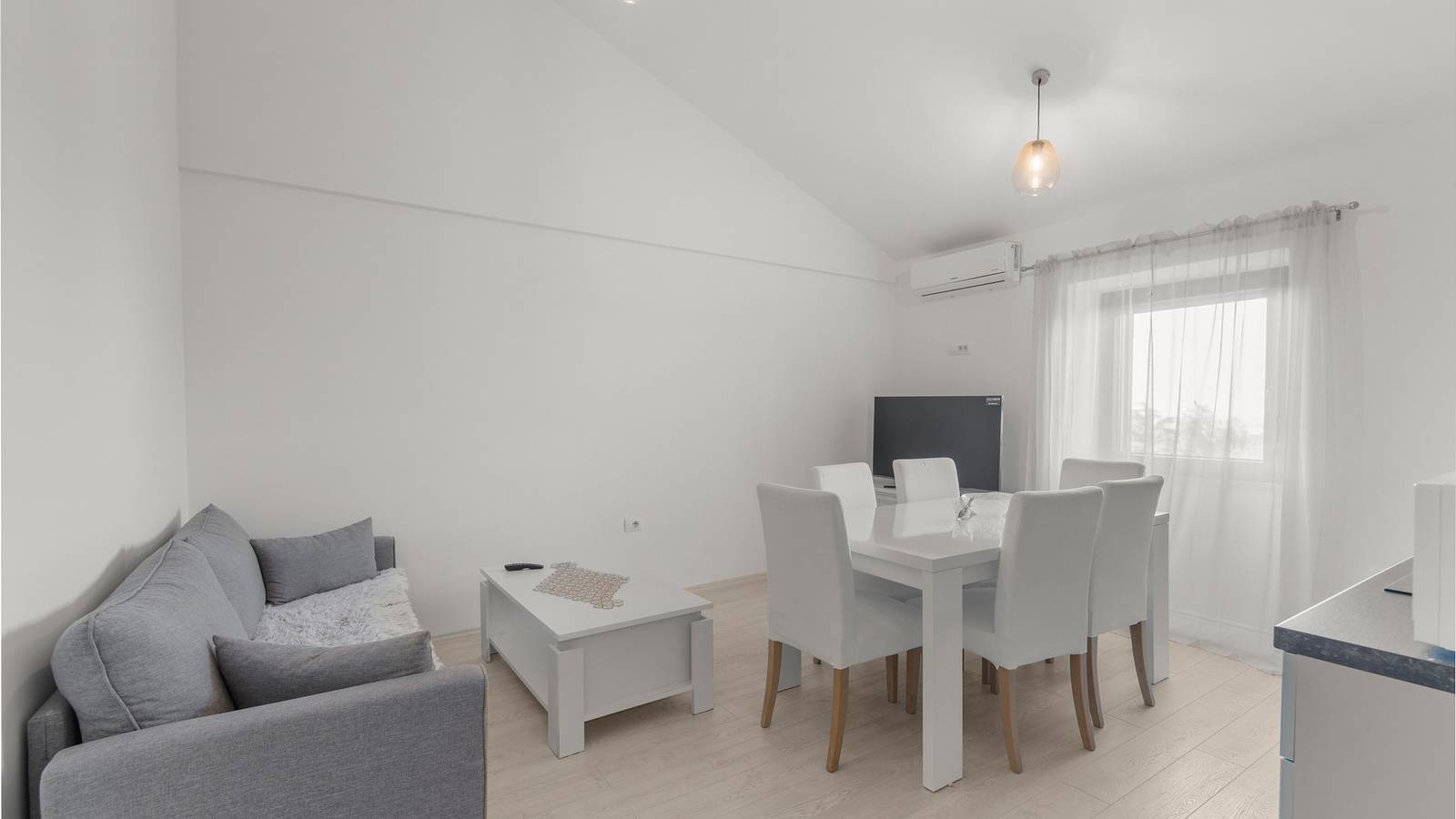 Ganze Wohnung, Ferienwohnung für 4 Personen mit Balkon/Terrasse in Dajla, Umag und Umgebung