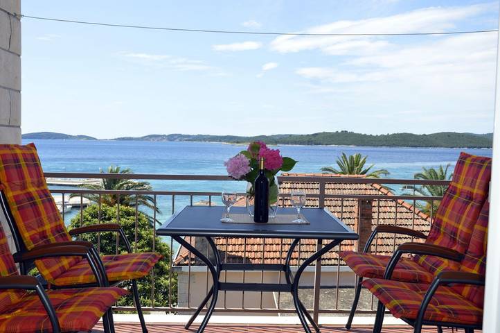 Ferienwohnung für 3 Personen, mit Terrasse in Orebic