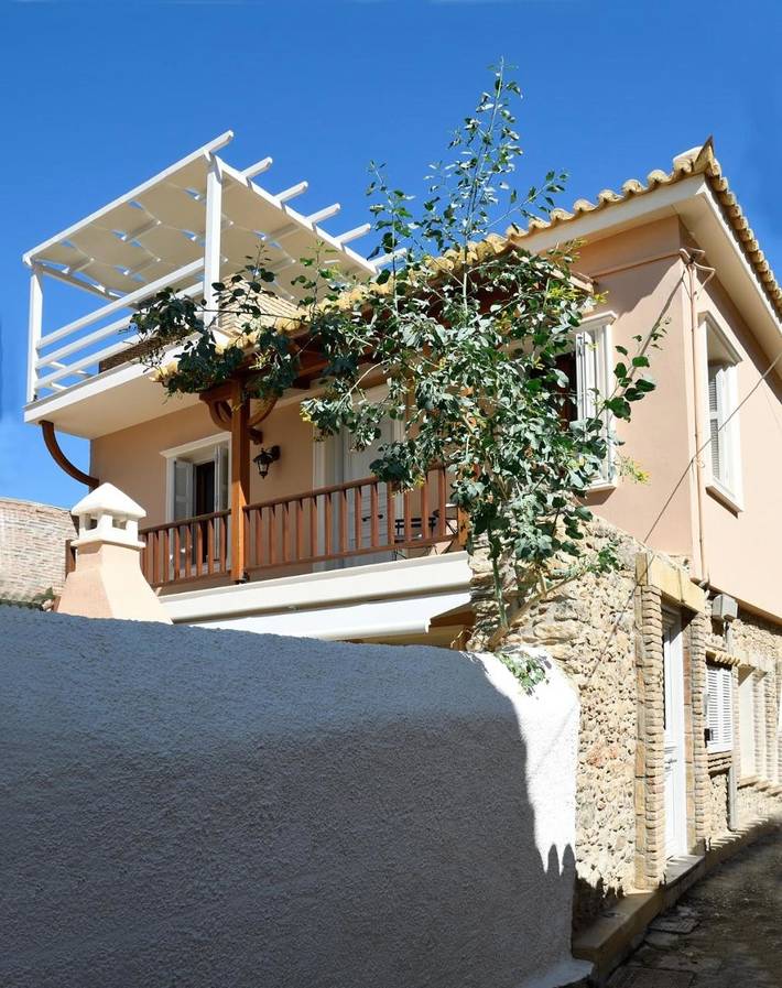 Ferienwohnung für 5 Personen, mit Balkon und Terrasse sowie Ausblick in Nafplio