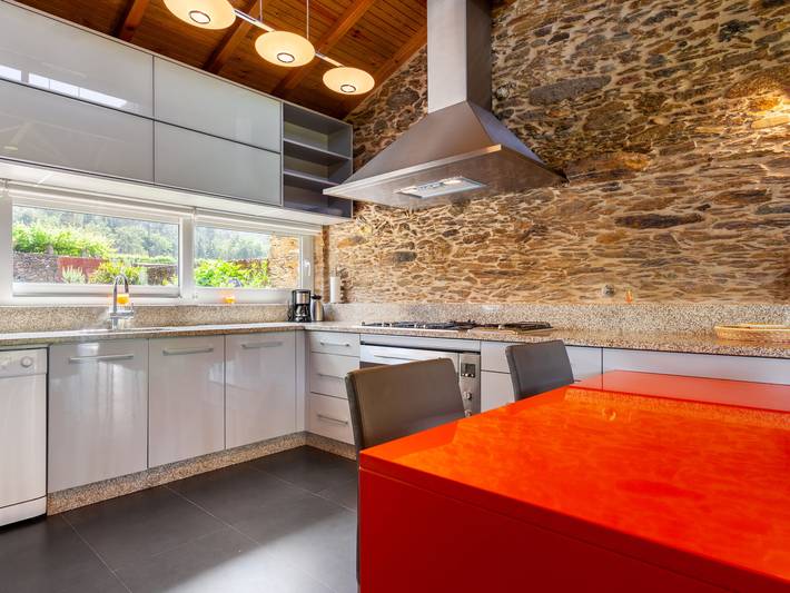 Location de vacances pour 6 personnes, avec terrasse et jardin dans Caminha - 4