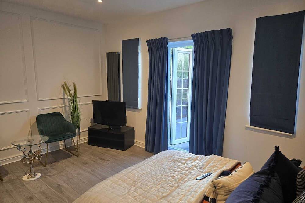 Ganze Wohnung, Newly Built Cosy Studio Apartment..Perfect for a Single professional or Couple in Hertfordshire