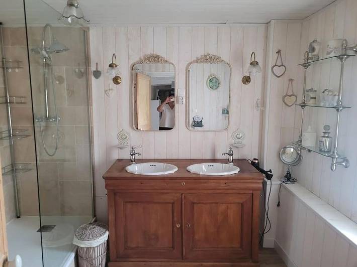 Location de vacances pour 7 personnes, avec jardin et piscine, animaux acceptés à Savignac-les-Églises - 4