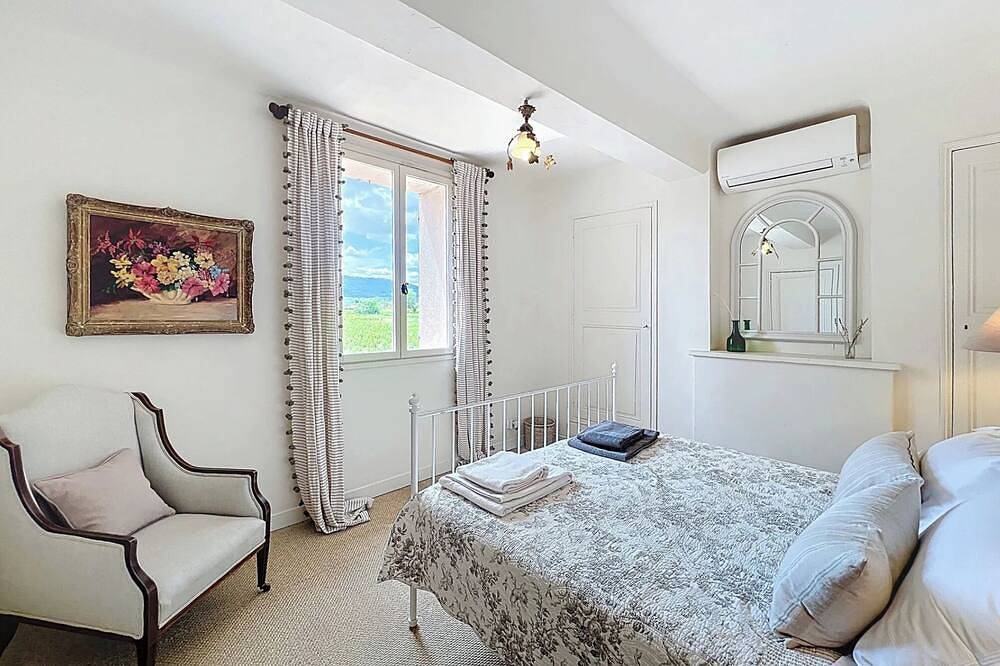 September Euro 2.300 pro Woche! Last Minute Angebot! in Gonfaron, Mittelmeerküste (Frankreich)
