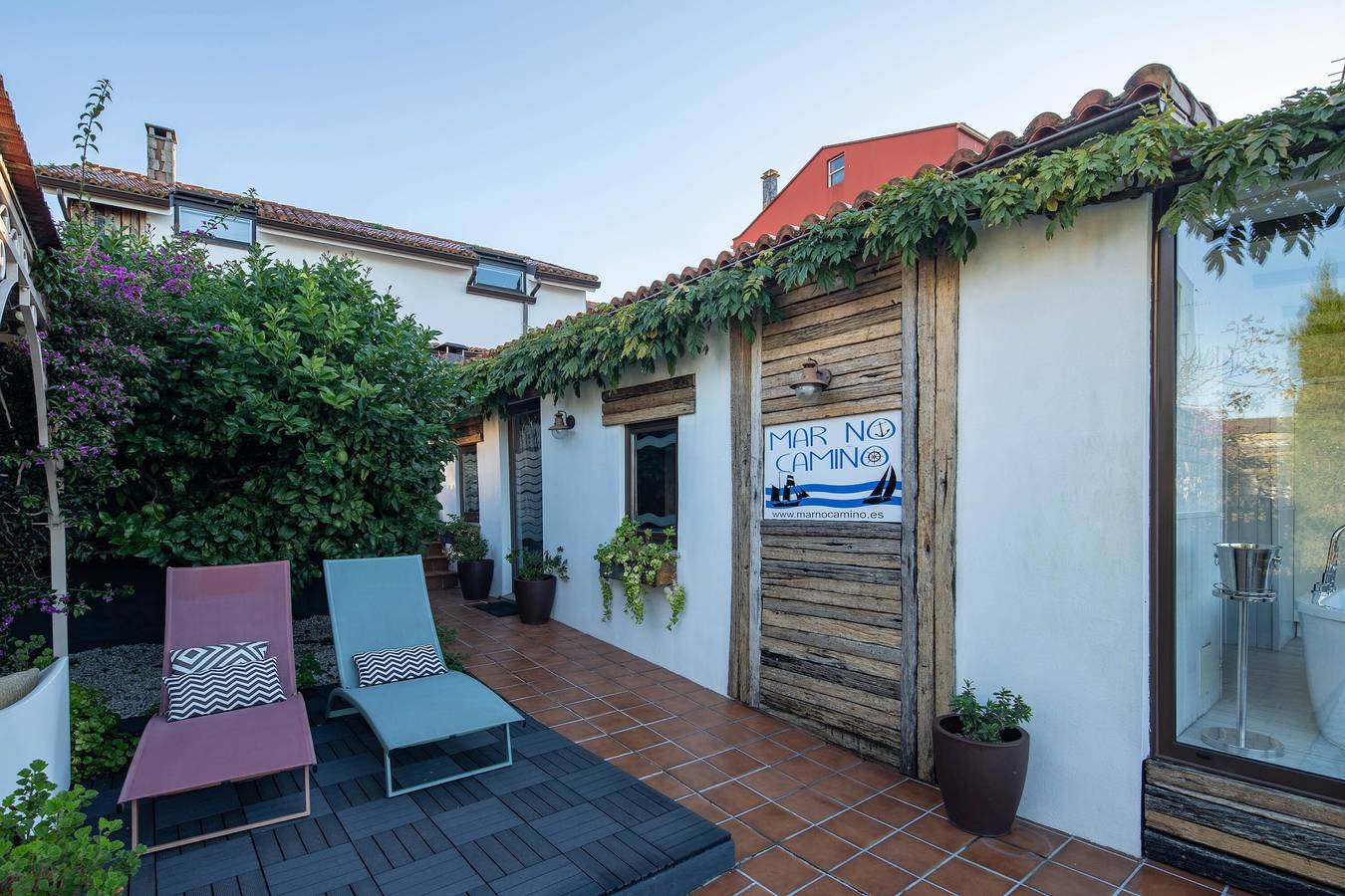 Entire apartment, Apartment 'Mar No Camiño' with Mountain View, Wi-Fi and Air Conditioning in Cee, Rías Baixas