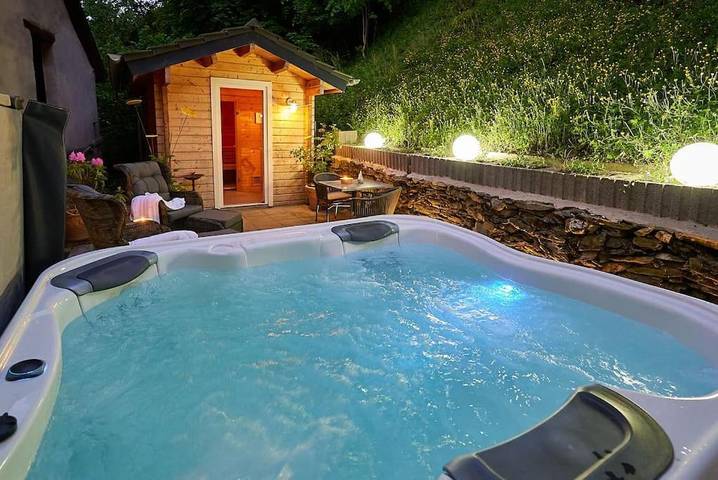 Ferienhaus für 2 Personen, mit Sauna und Whirlpool sowie Terrasse in Bernkastel-Kues