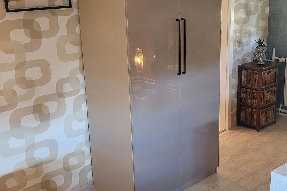 Ganze Wohnung, Moderne Wohnung trifft Gäste ! 110 m2 Wohnung . Küche / Bad / Schlafzimmer Neu in Zörbig, Anhalt - Bitterfeld