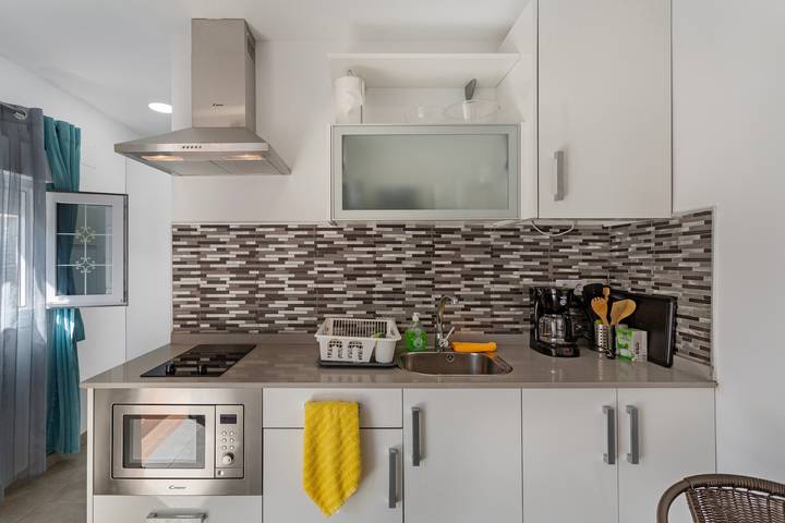 Ganze Wohnung, Urlaub 'Casa Paula - 21' mit Bergblick, Gemeinschaftspool und Wi-Fi in Arinaga, Agüimes