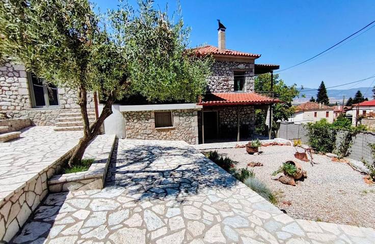 Apartamento para 5 personas, con vistas y jardín en Delfos