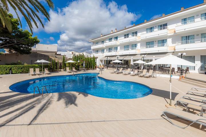 Appart’hôtel pour 4 personnes, avec balcon à Santa Margalida