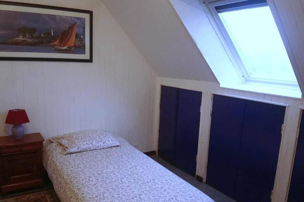 Chambre au calme et simple, cuisine à dispo in Saint-Pol-de-Léon, Ceinture Dorée