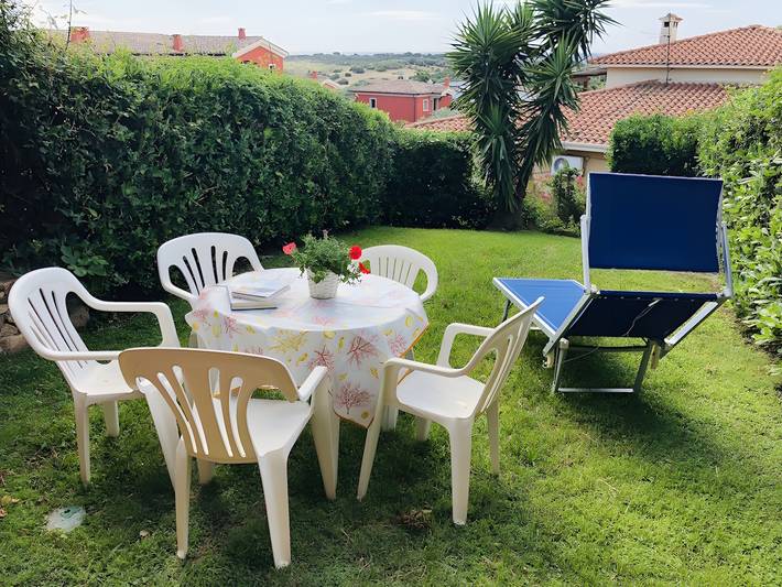 Gîte pour 5 personnes, avec jardin à Monte Petrosu - 3