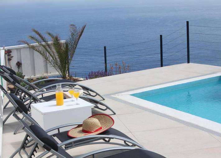 Casa rural para 4 personas, con vistas además de jardín y piscina en Barlovento