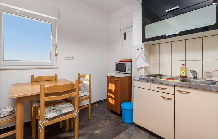 Ferienwohnung für 3 Personen, mit Terrasse in Senj - 4
