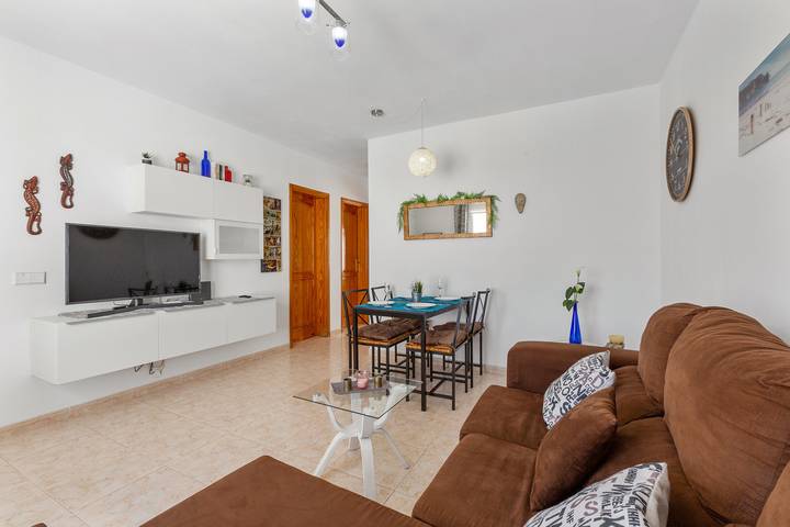Ganze Wohnung, Casa Donna - Dos habitaciones, wifi y patio en Pla in Playa Honda, San Bartolomé
