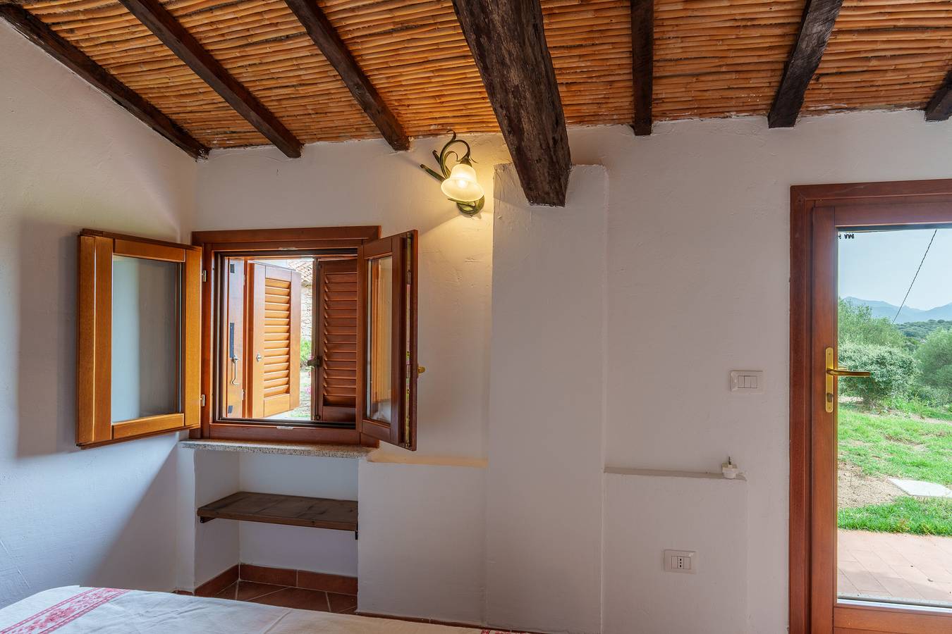 Casa vacanze 'Lu Stazzu Di Tarraolta 3' con vista mare, terrazza e giardino in comune in Gallura